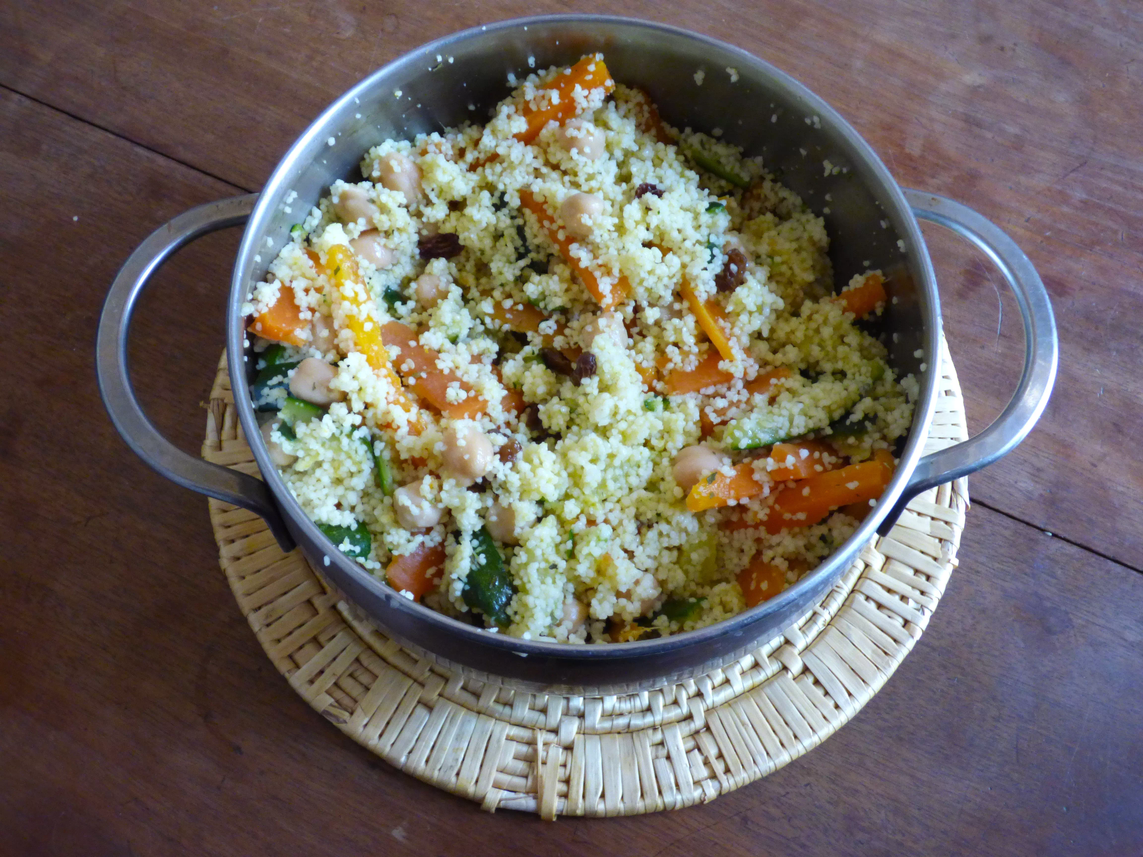 Foto cous cous tunisino vegano