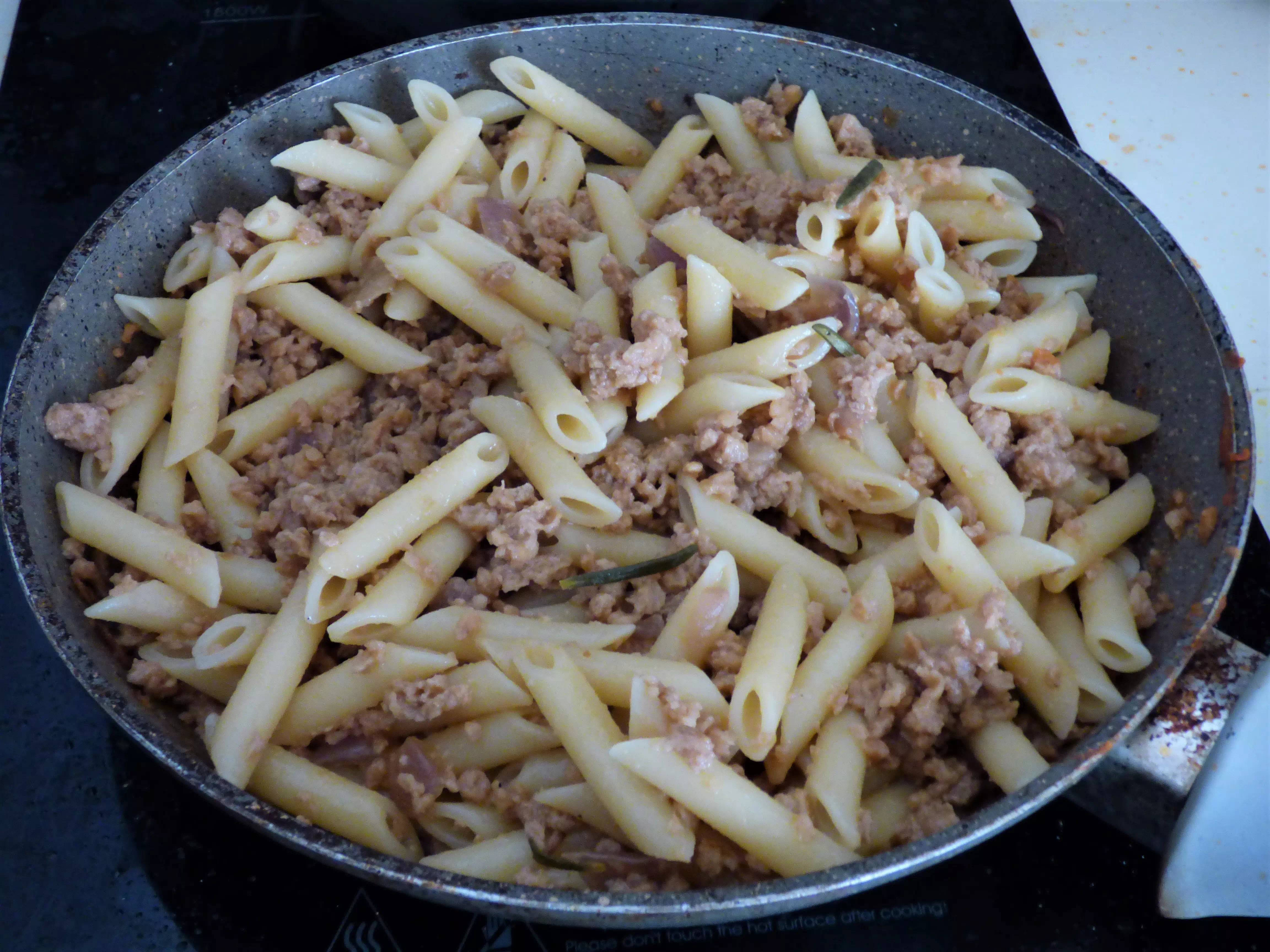 Foto pasta alla genovese vegana