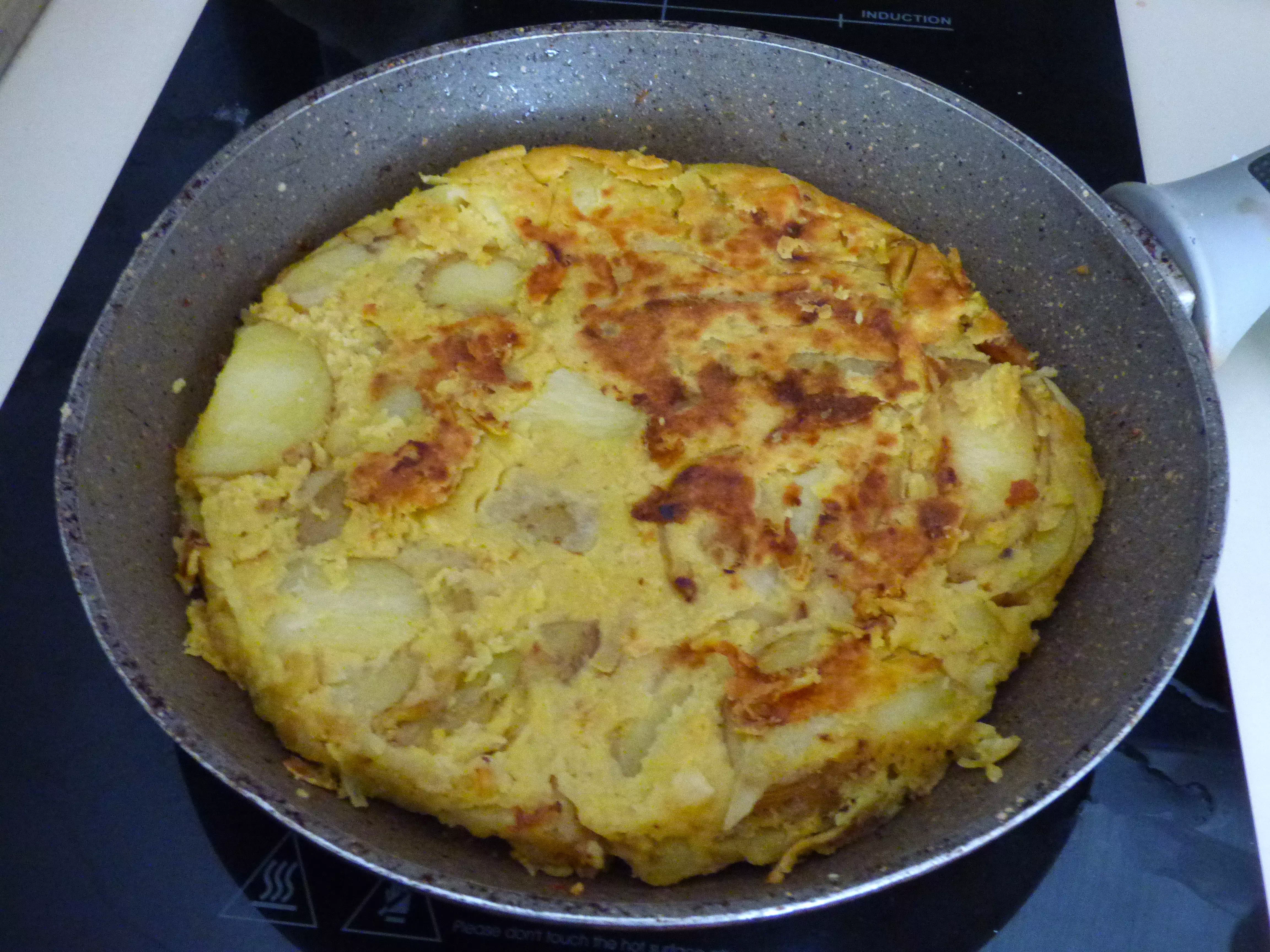 Foto tortilla de patatas vegana